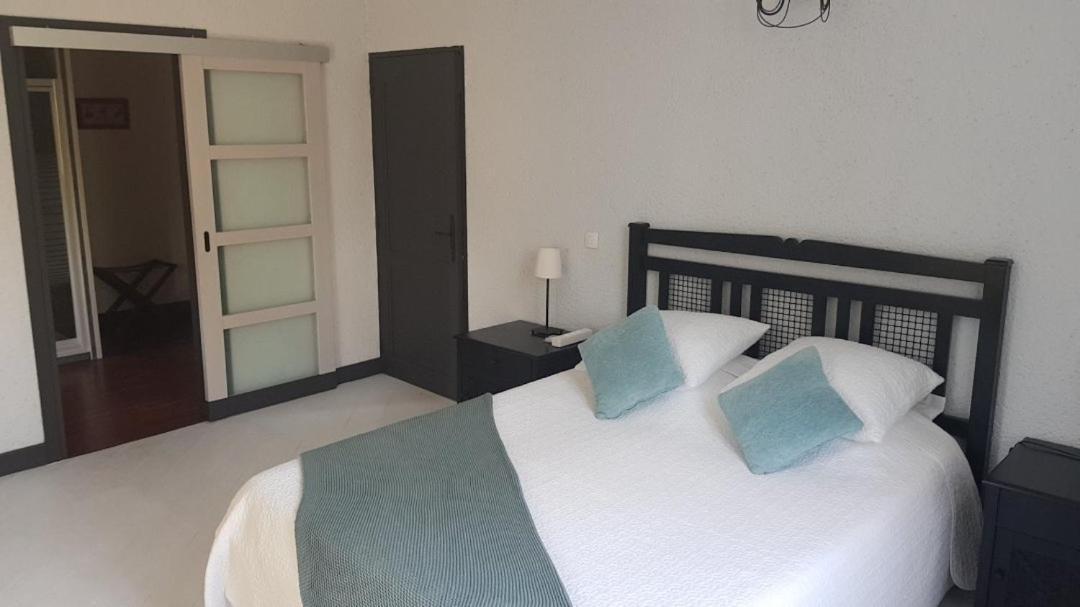 Domaine De Baise Bed and Breakfast Feugarolles Εξωτερικό φωτογραφία