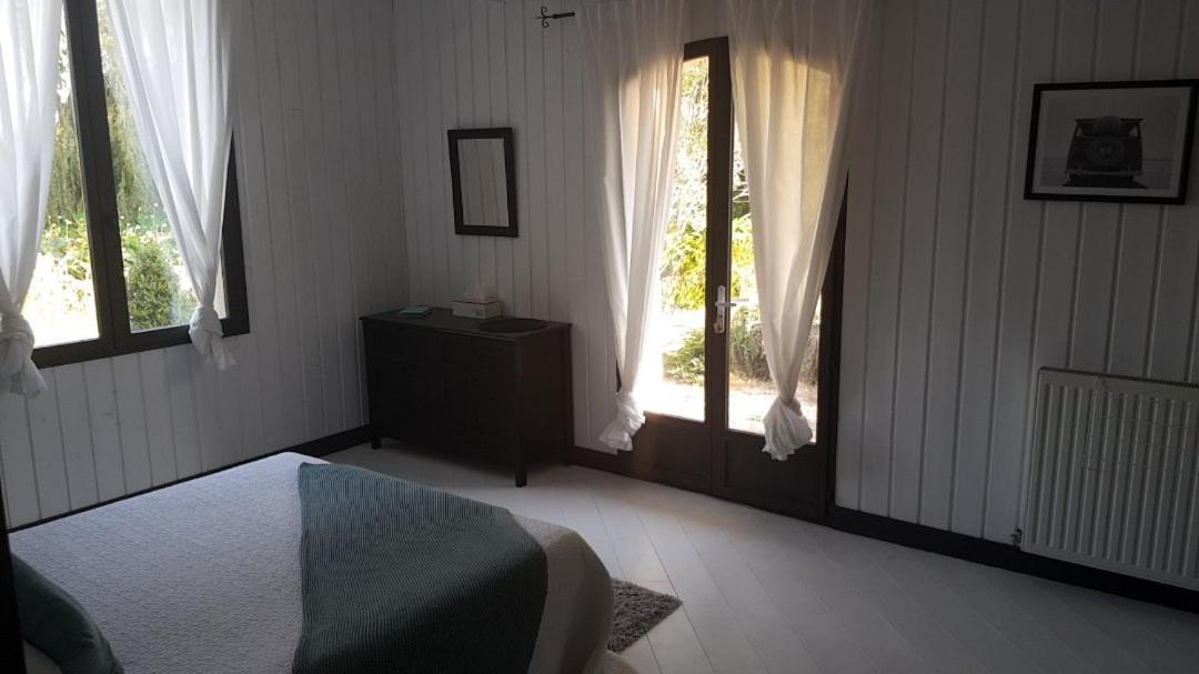 Domaine De Baise Bed and Breakfast Feugarolles Εξωτερικό φωτογραφία